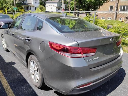 Titanium Silver 2018 Kia Optima LX