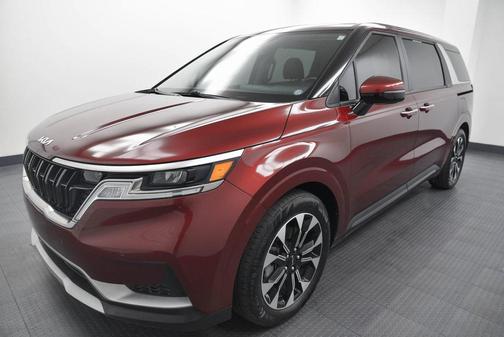 2024 Kia Carnival EX