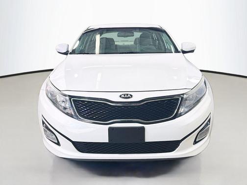 Snow White Pearl 2015 Kia Optima LX