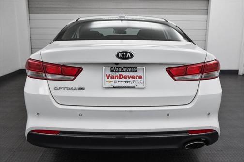 Snow White Pearl 2018 Kia Optima LX