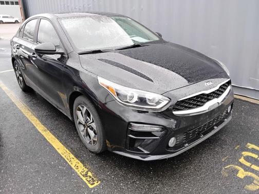 Aurora Black 2021 Kia Forte LXS