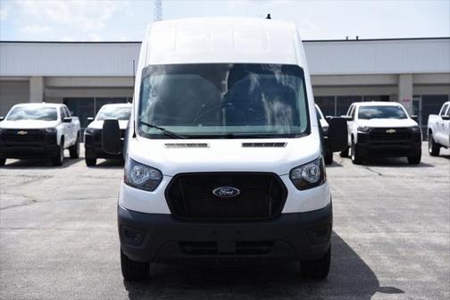 2022 Ford Transit-250 Base