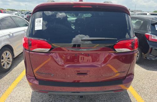 Velvet Red Pearlcoat 2019 Chrysler Pacifica Limited