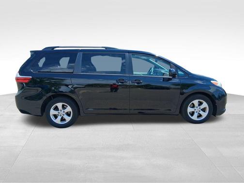 Attitude Black 2015 Toyota Sienna LE