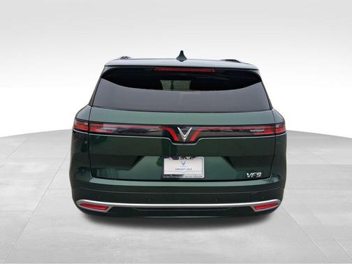 2024 VinFast VF 9 Plus