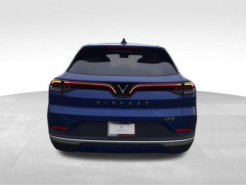 2025 VinFast VF 8 Plus
