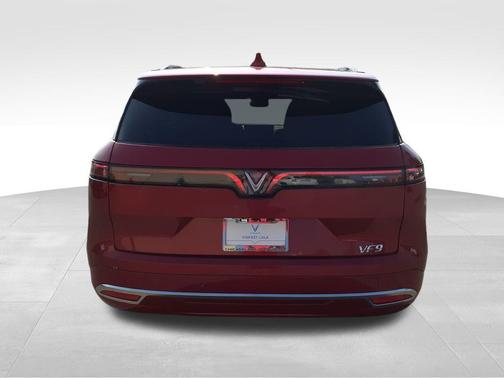 2024 VinFast VF 9 Plus