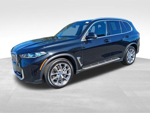 Black Sapphire Metallic 2025 BMW X5 PHEV xDrive50e