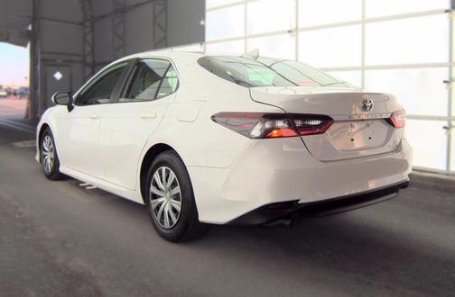 White 2022 Toyota Camry LE