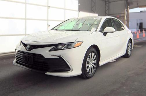 White 2022 Toyota Camry LE