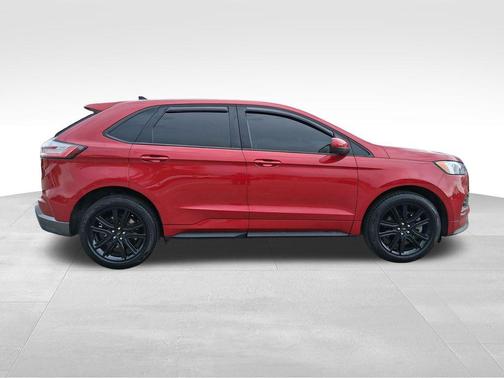 Rapid Red Metallic Tinted Clearcoat 2022 Ford Edge ST Line