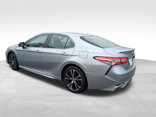 Celestial Silver 2020 Toyota Camry SE