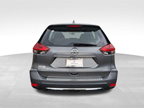 Gun Metallic 2017 Nissan Rogue S