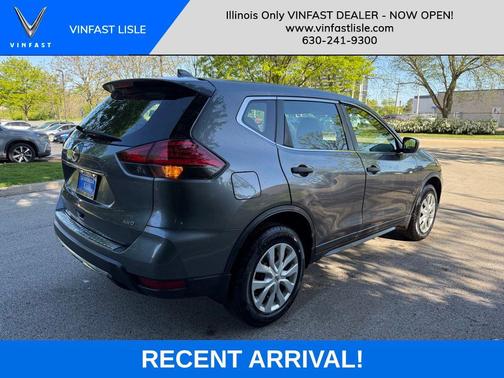 Gun Metallic 2017 Nissan Rogue S