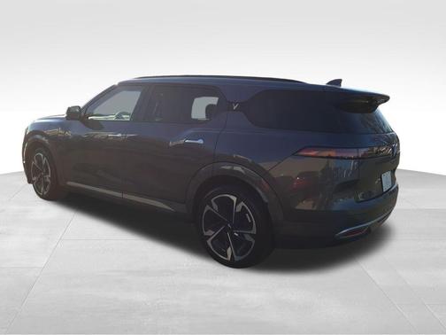 2024 VinFast VF 9 Plus