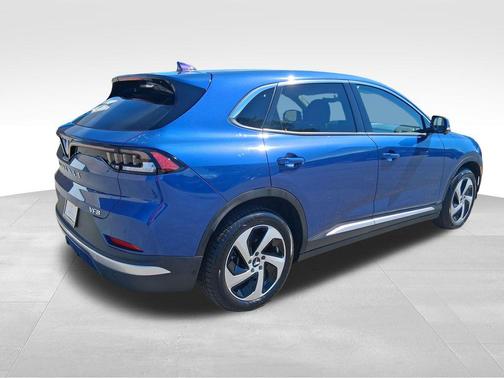 VinFast Blue Metallic 2025 VinFast VF 8 Eco
