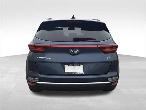 2022 Kia Sportage EX