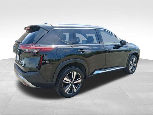 Super Black 2021 Nissan Rogue Platinum