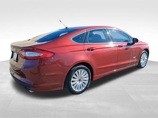 2014 Ford Fusion Energi SE Luxury