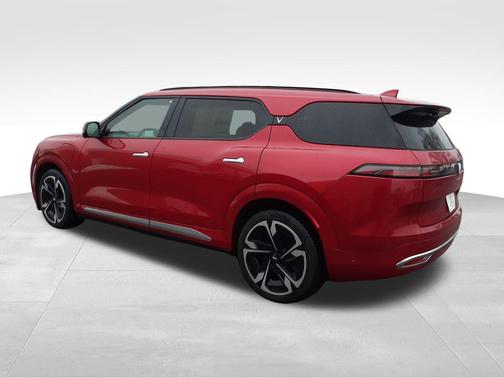 2024 VinFast VF 9 Plus