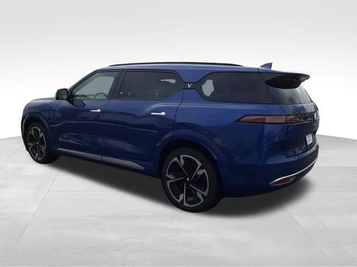 2024 VinFast VF 9 Plus