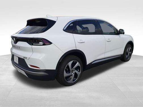 2025 VinFast VF 8 Eco