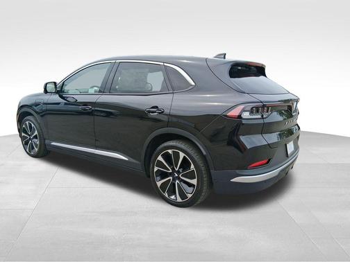 Jet Black 2025 VinFast VF 8 Plus