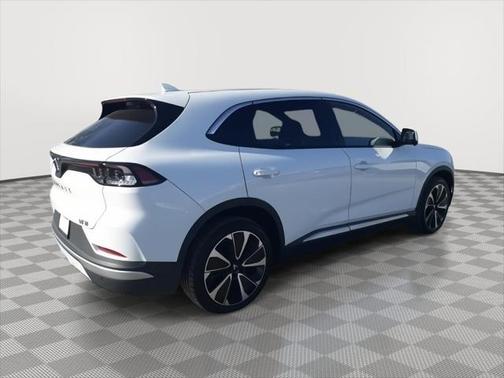 2025 VinFast VF 8 Plus