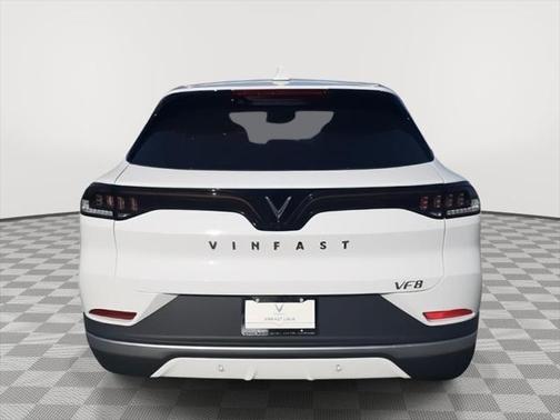 2025 VinFast VF 8 Plus