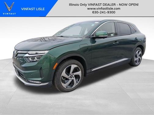 2025 VinFast VF 8 Eco