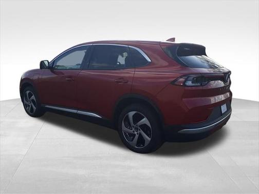 2025 VinFast VF 8 Eco