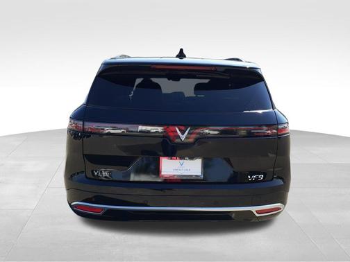 2024 VinFast VF 9 Plus