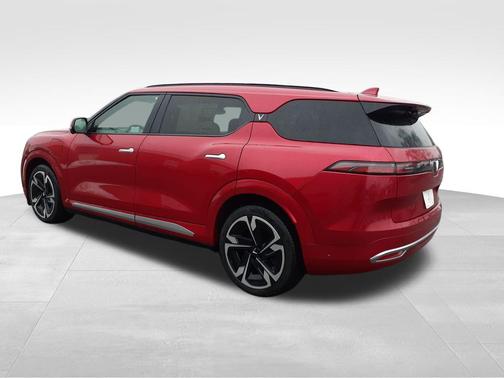 2024 VinFast VF 9 Plus