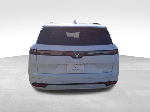 2024 VinFast VF 9 Plus