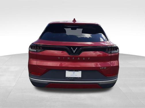 2023 VinFast VF 8 Plus