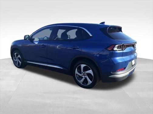 2025 VinFast VF 8 Eco
