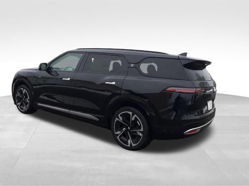 2024 VinFast VF 9 Plus