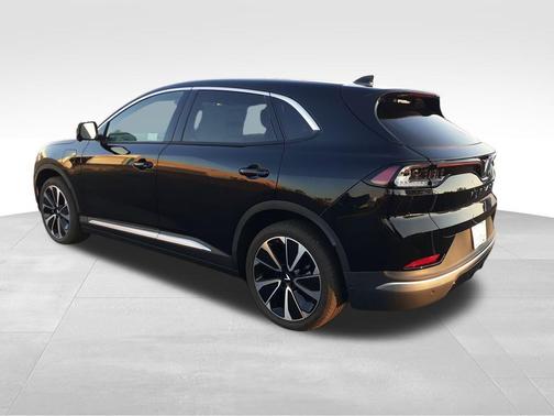 2025 VinFast VF 8 Plus
