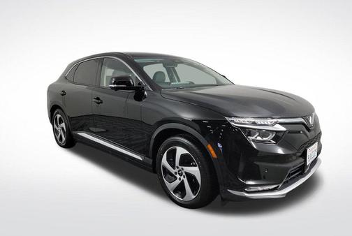 Jet Black 2023 VinFast VF 8 Eco