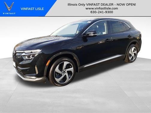 2025 VinFast VF 8 Eco