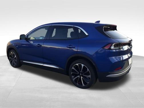 2025 VinFast VF 8 Plus