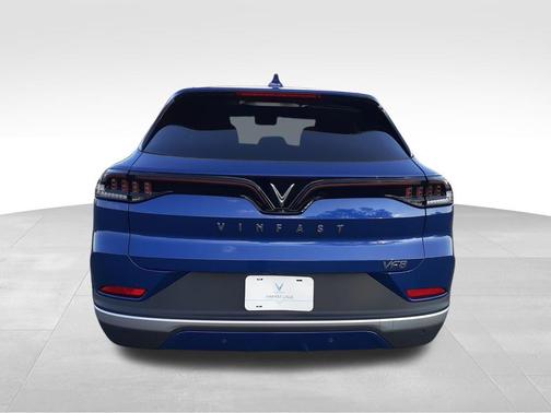 2025 VinFast VF 8 Plus