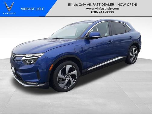 2025 VinFast VF 8 Eco