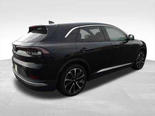 2023 VinFast VF 8 Plus