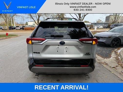 2020 Toyota RAV4 Hybrid SE