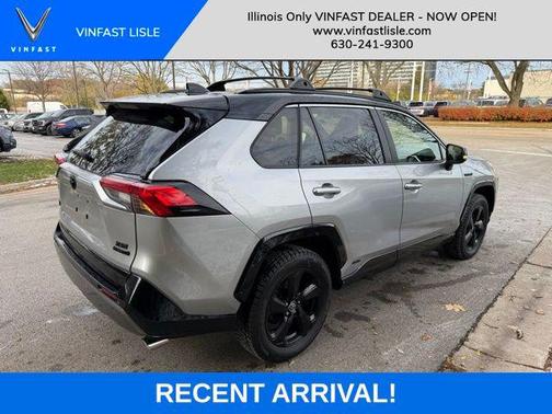 2020 Toyota RAV4 Hybrid SE