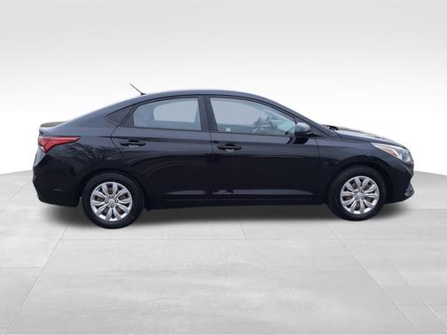 2018 Hyundai Accent SE