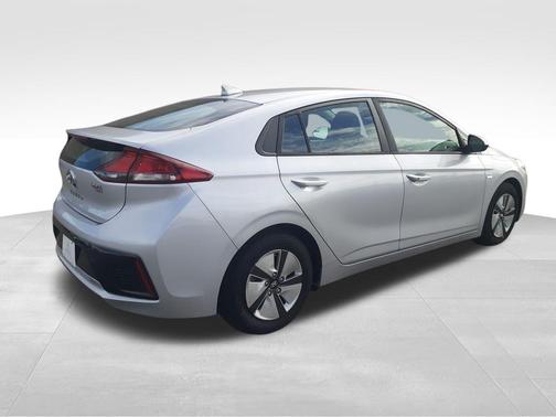 2018 Hyundai IONIQ Hybrid Blue