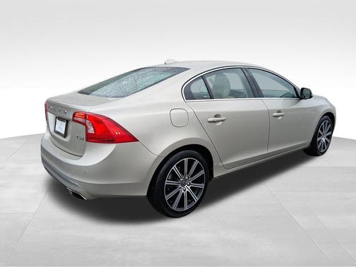 2017 Volvo S60 Inscription T5