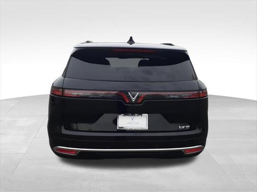 2024 VinFast VF 9 Plus